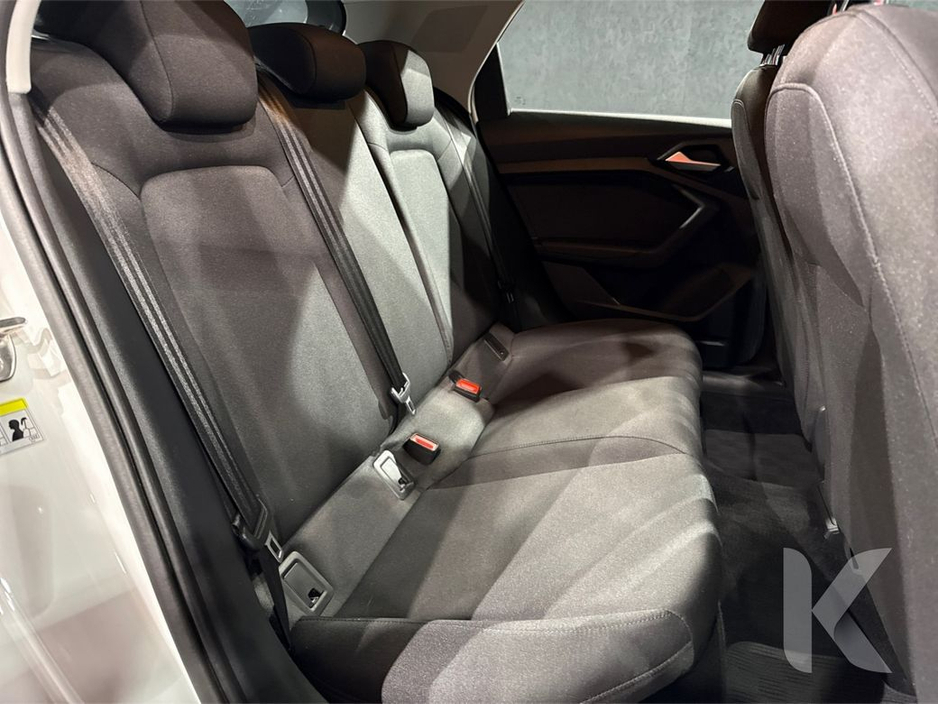 2020 Audi A1 1.0 AUTOMATIC - ALLOY WHEELS - MULTI FUNCTION STEERING WHEEL - CRUISE CONTROL - HEATED SEATS - REVERSE CAMERA €22,950