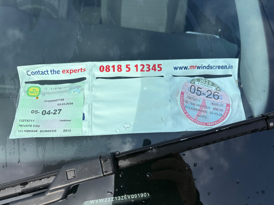 2013 Volkswagen Scirocco - image 9