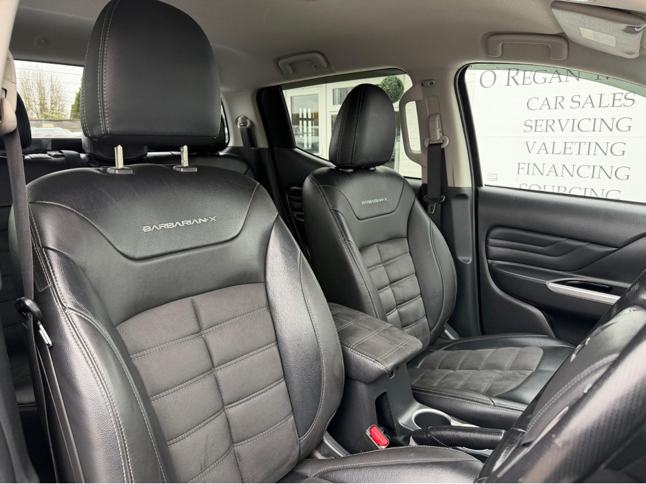 2020 Mitsubishi L200 - image 15