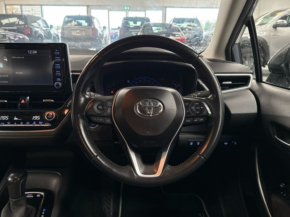 2022 Toyota Corolla - image 9