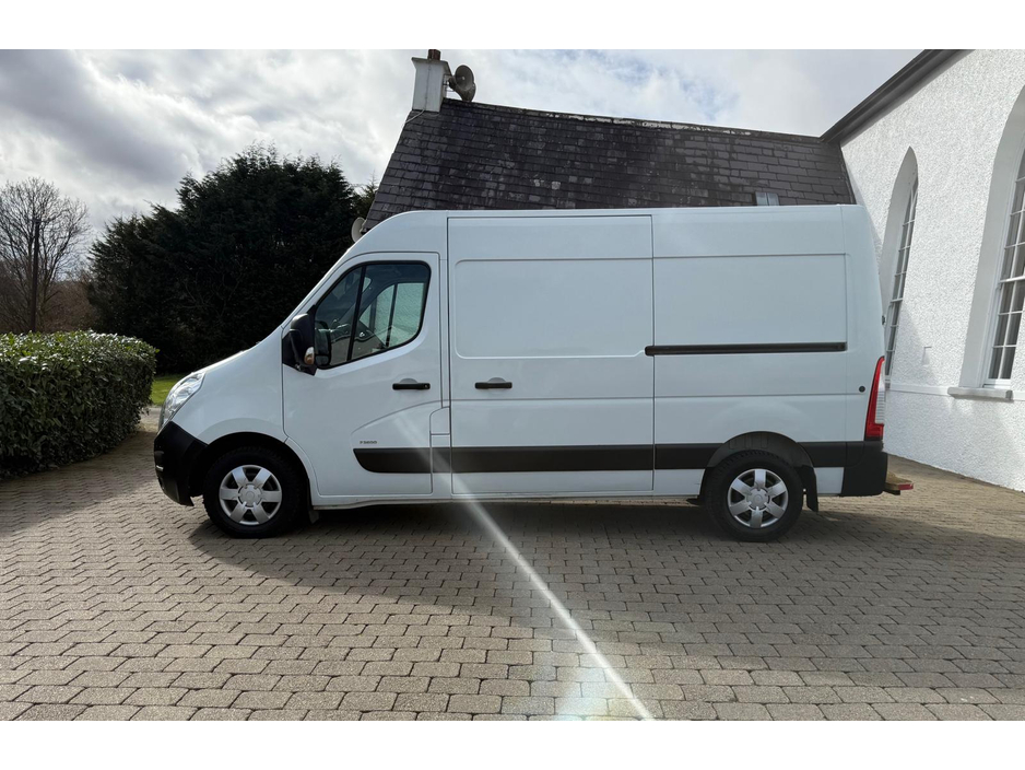 2018 Opel Movano - image 7