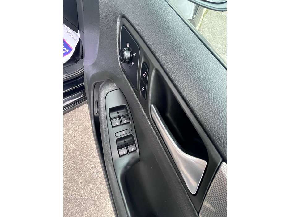 2017 Volkswagen Jetta - image 13