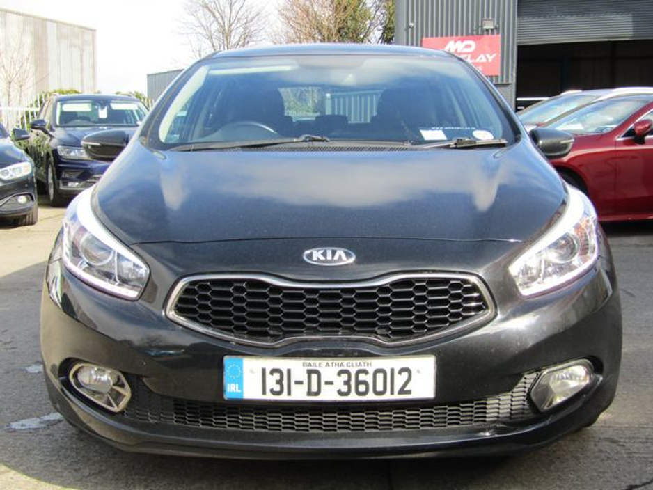 2013 Kia Ceed - image 2