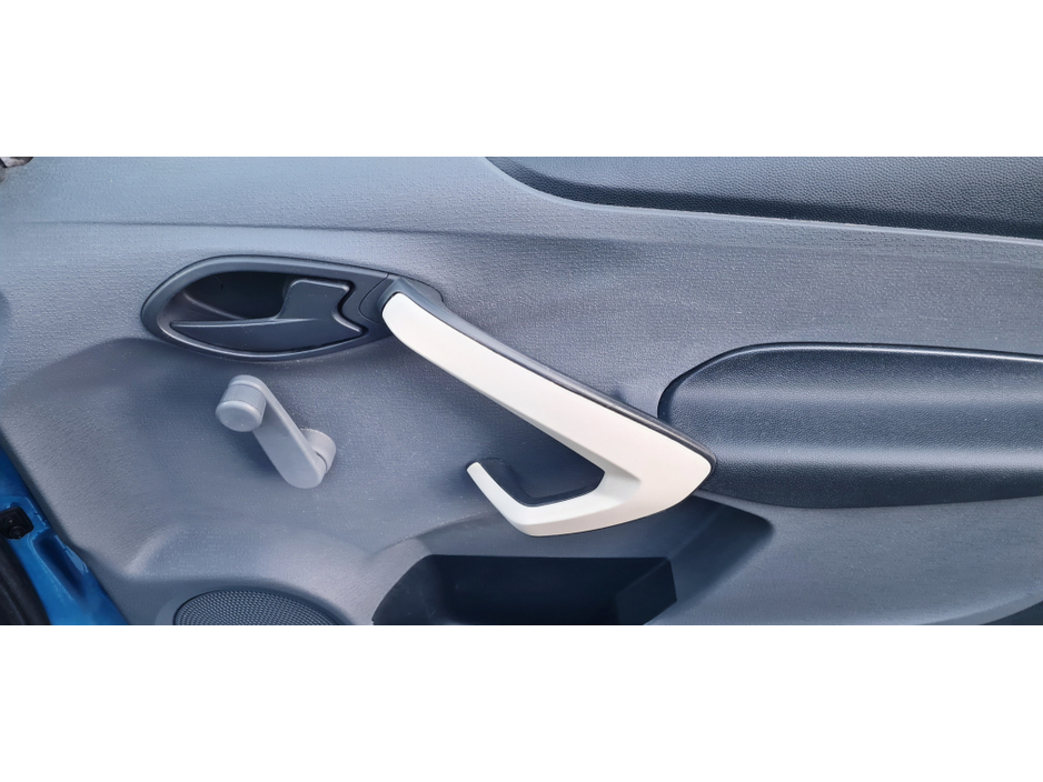 2014 Ford Ka 1.2L Petrol  Studio 3DR €5,900