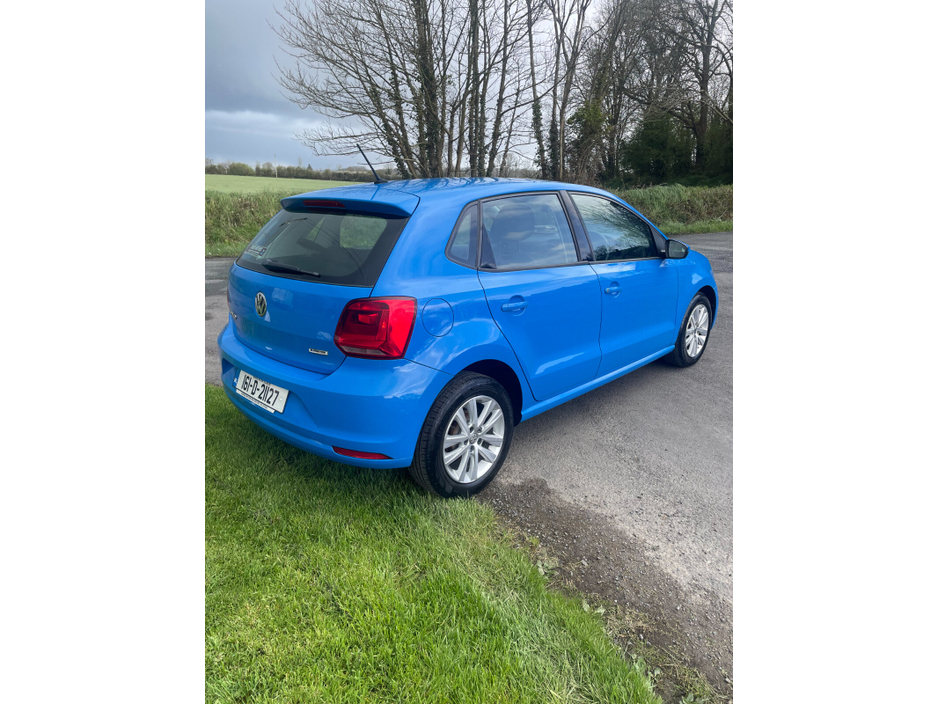 2016 Volkswagen Polo - image 4