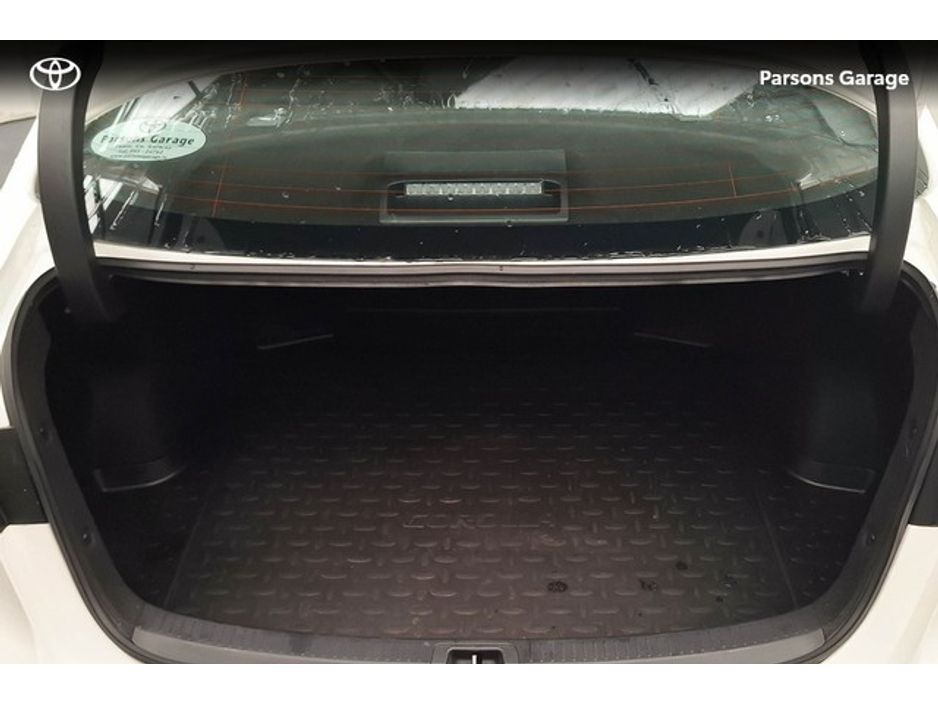 2023 Toyota Corolla LUNA SALOON 4DR AUTO €28,995