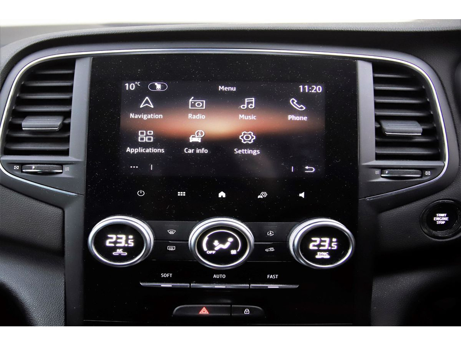 2021 Renault Megane - image 19