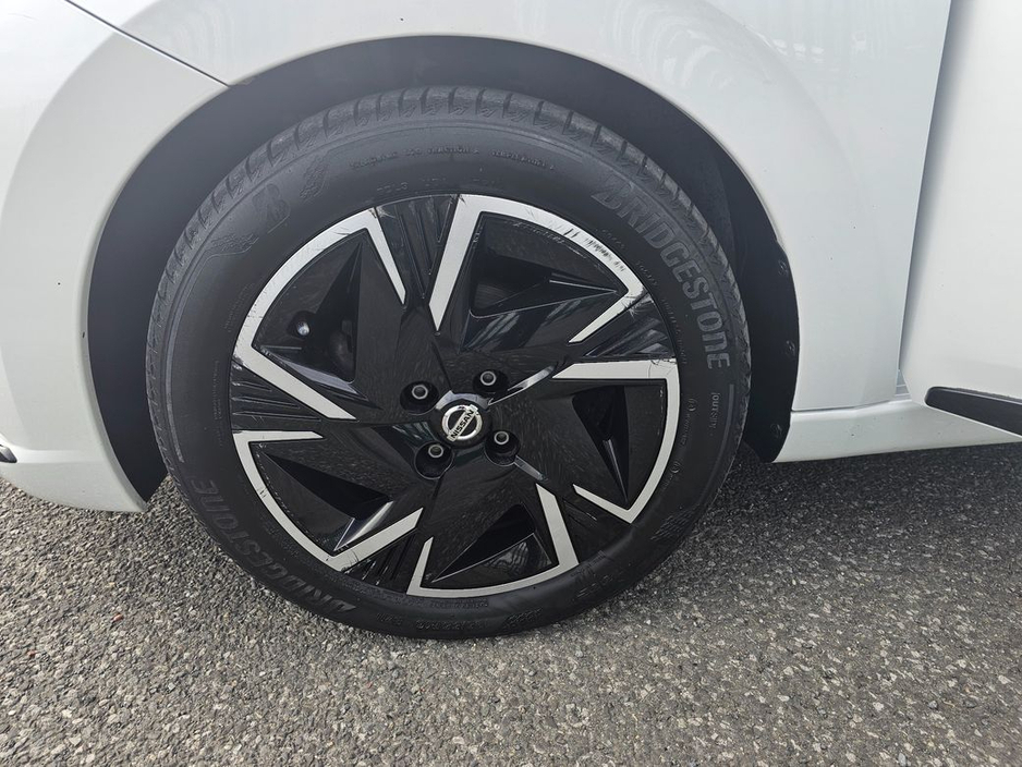 2022 Nissan Micra - image 27