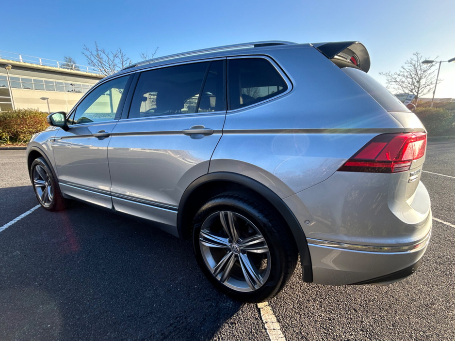 2021 Volkswagen Tiguan - image 5