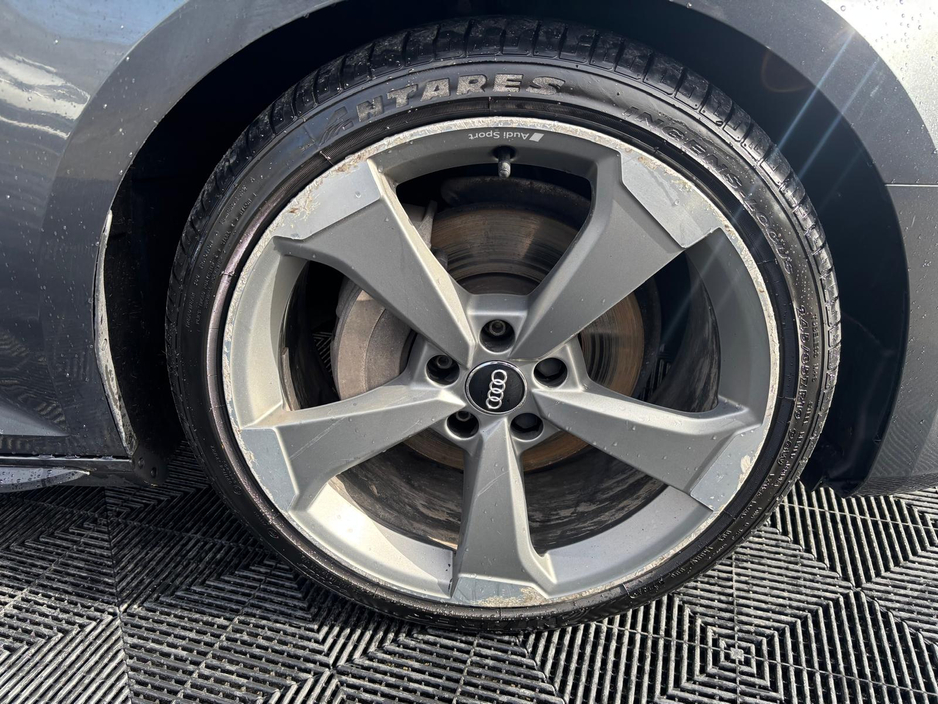 2018 Audi A4 - image 3