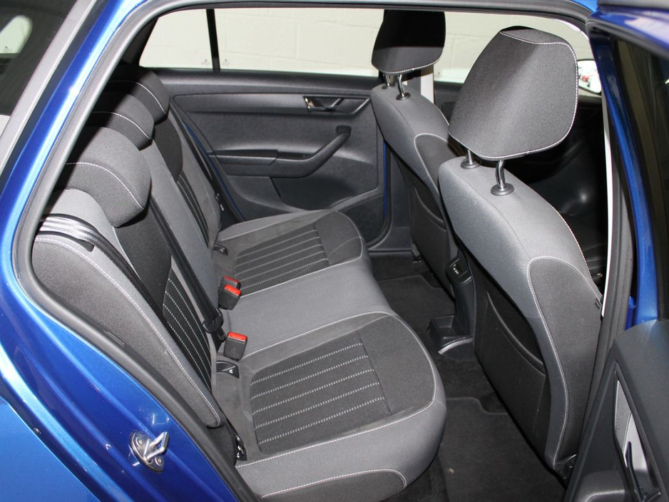 2021 Skoda Fabia - image 13