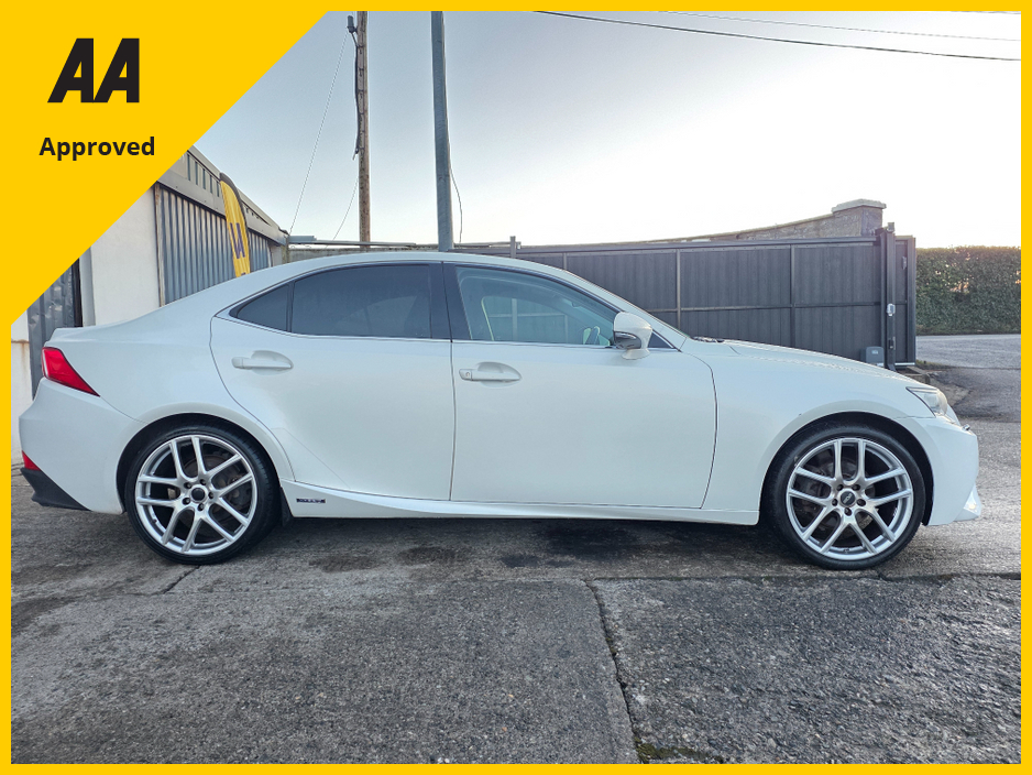 2014 Lexus IS 300 h * 2.5 PETROL/HYBRID * NEW NCT €13,900