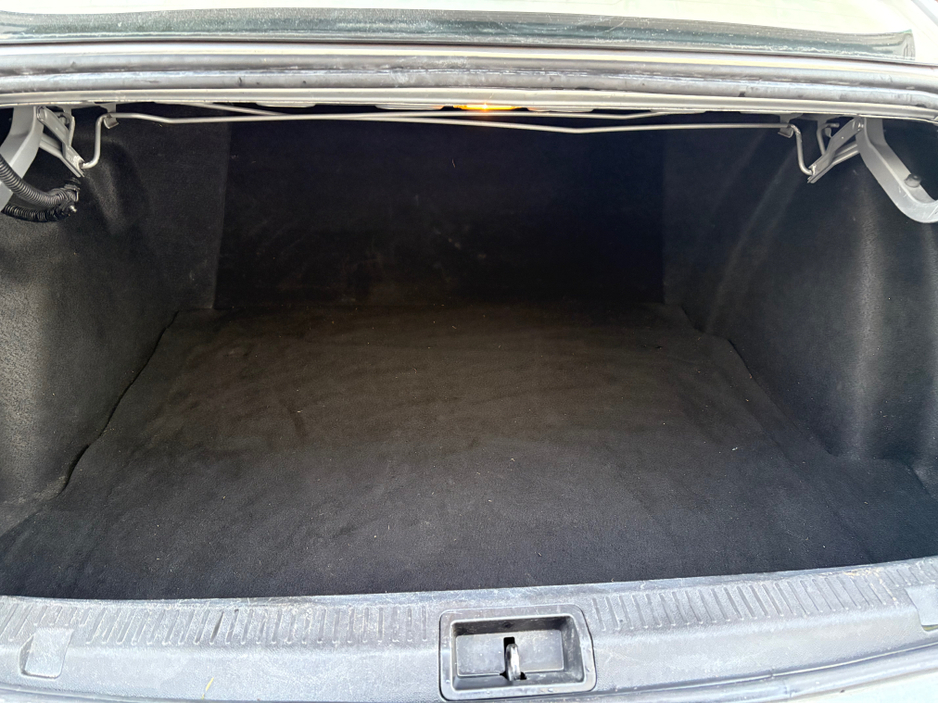 2016 Renault Fluence - image 11