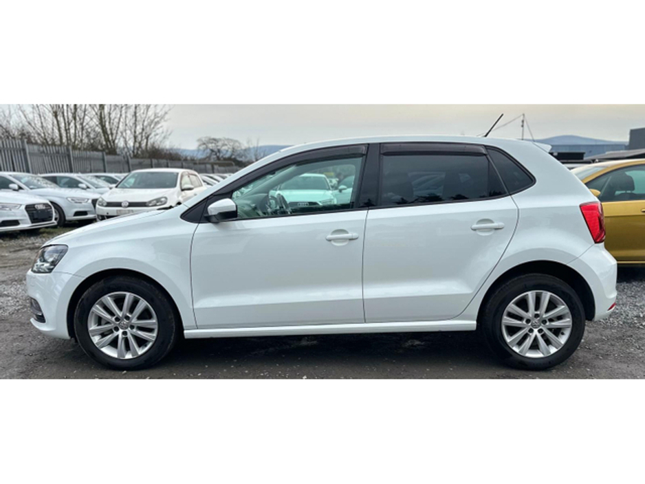 2017 Volkswagen Polo TSI Bluemotion 1.2LPetrol Automatic (8085) €12,995