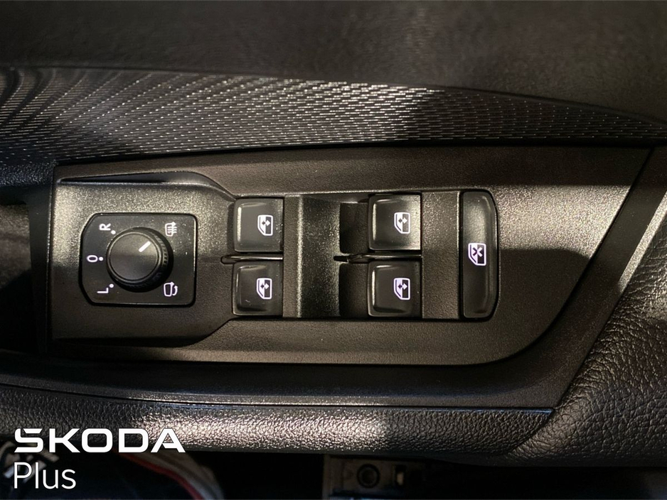 2025 Skoda Octavia Combi Selection 2.0TDI 150bhp DSG €39,950