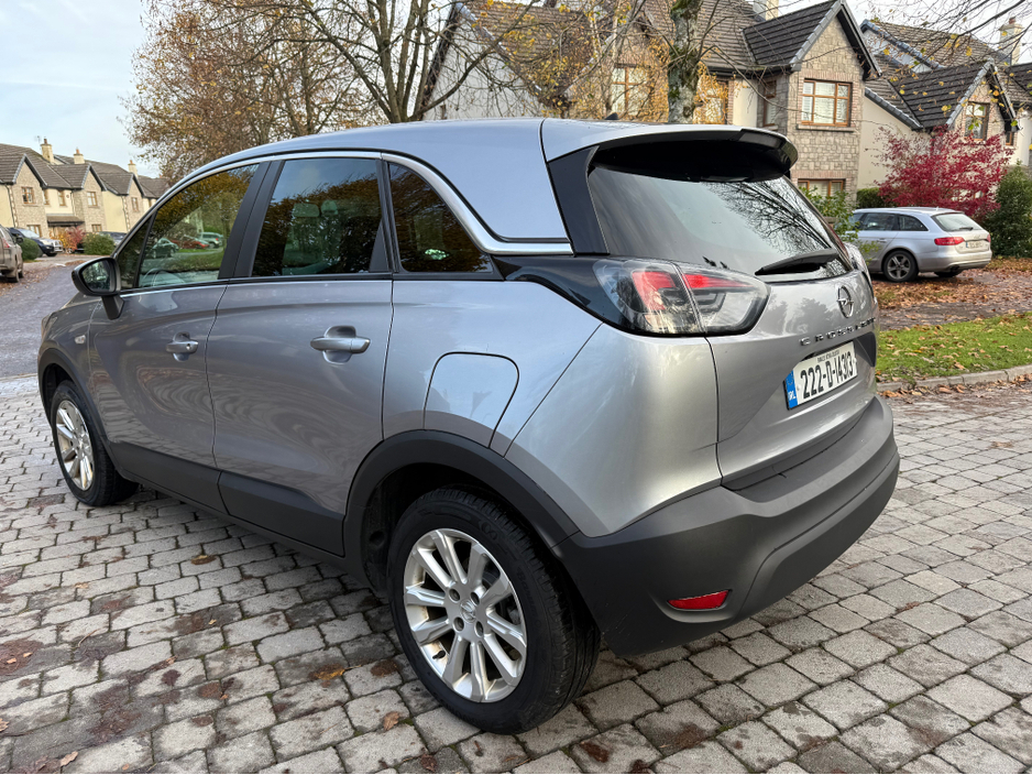 2022 Opel Crossland X - image 5