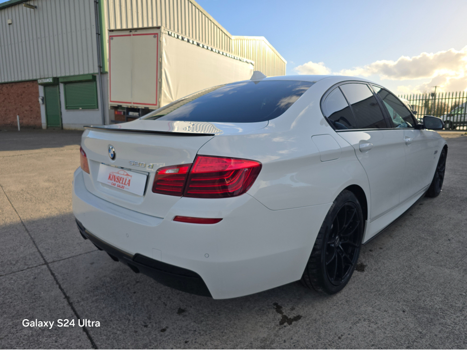 2015 BMW 5 Series - image 3