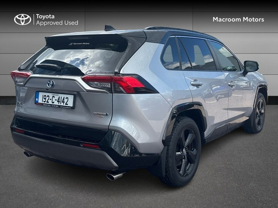 2019 Toyota Rav4 - image 2