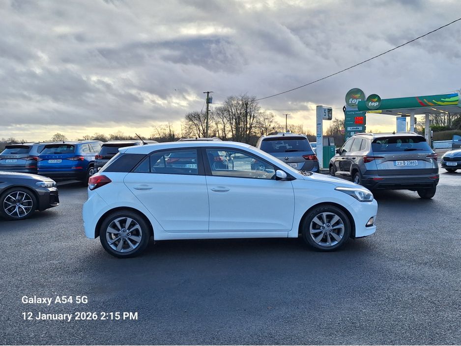 2016 Hyundai i20 1.2 Petrol DELUXE €7,450
