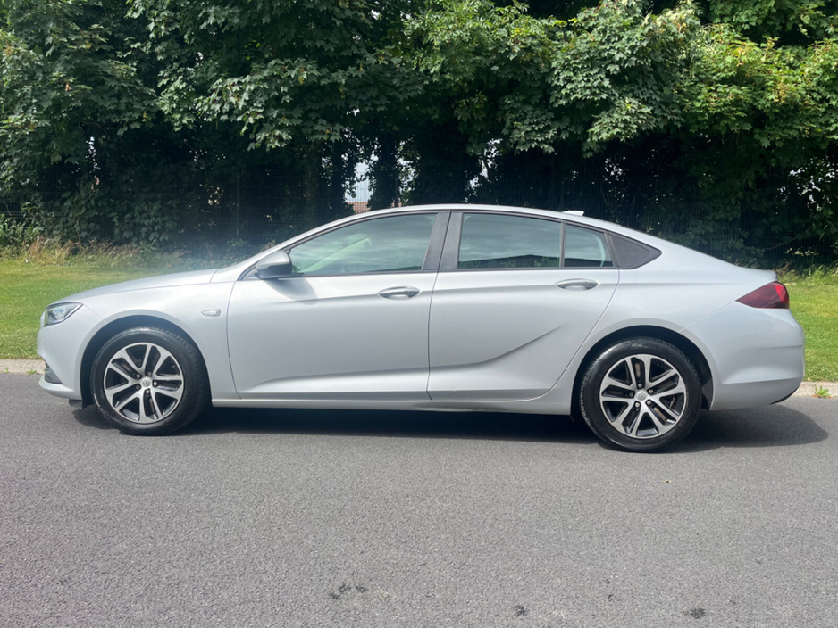 2018 Opel Insignia 1.6 (110PS) Turbo D ecoTEC SC €8,950