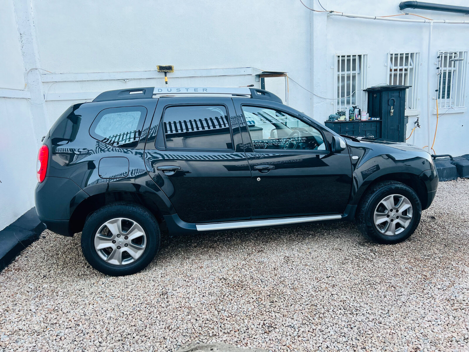 2015 Dacia Duster  €4,350