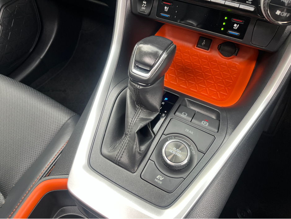 2022 Toyota Rav4 - image 19