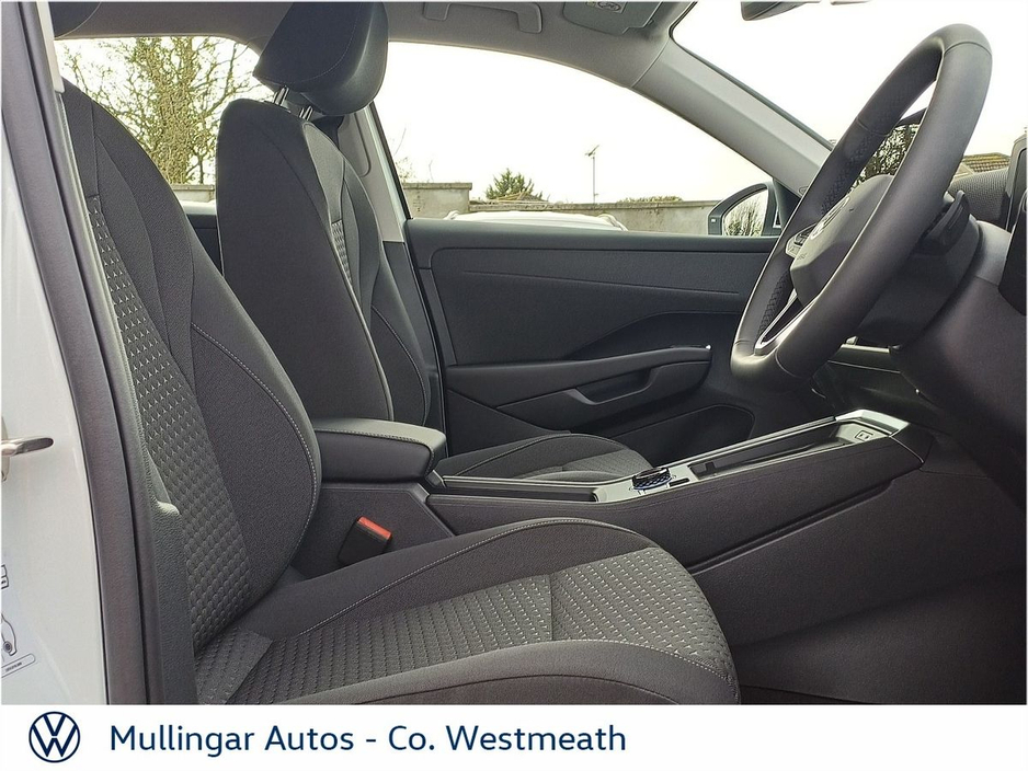 2026 Volkswagen T-Roc - image 19