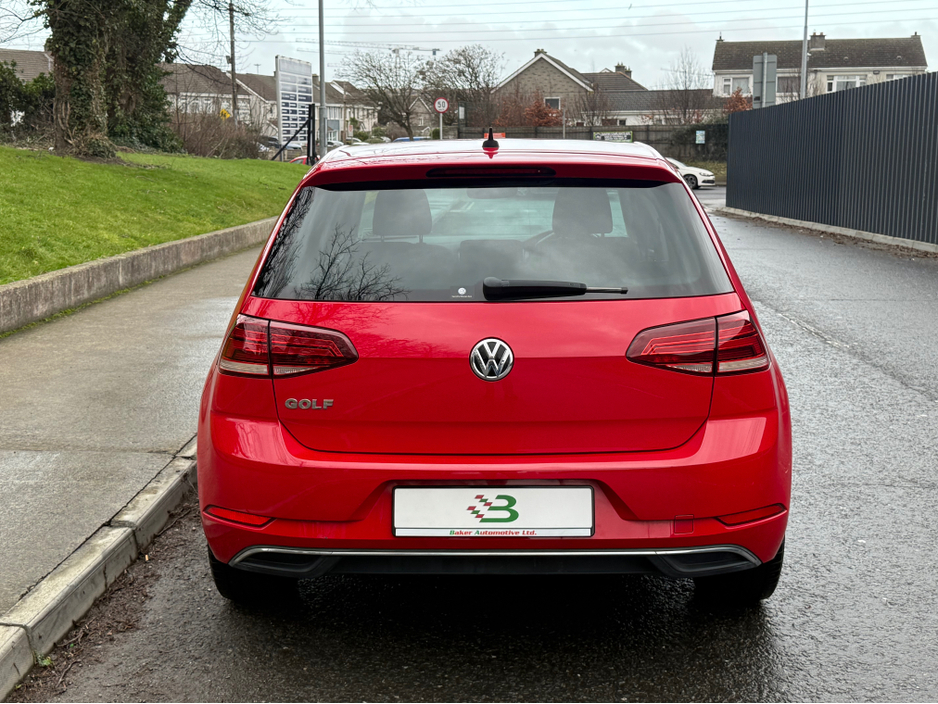 2019 Volkswagen Golf - image 5