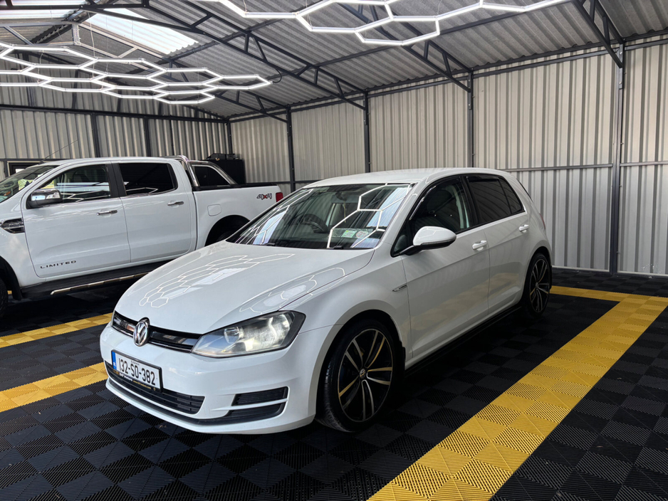 2013 Volkswagen Golf - image 10