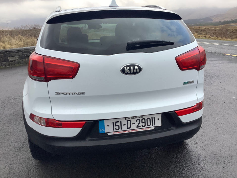 2015 Kia Sportage - image 4