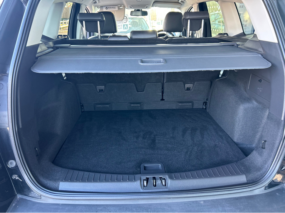 2017 Ford Kuga - image 6