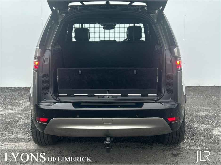 2024 Land Rover Discovery - image 15
