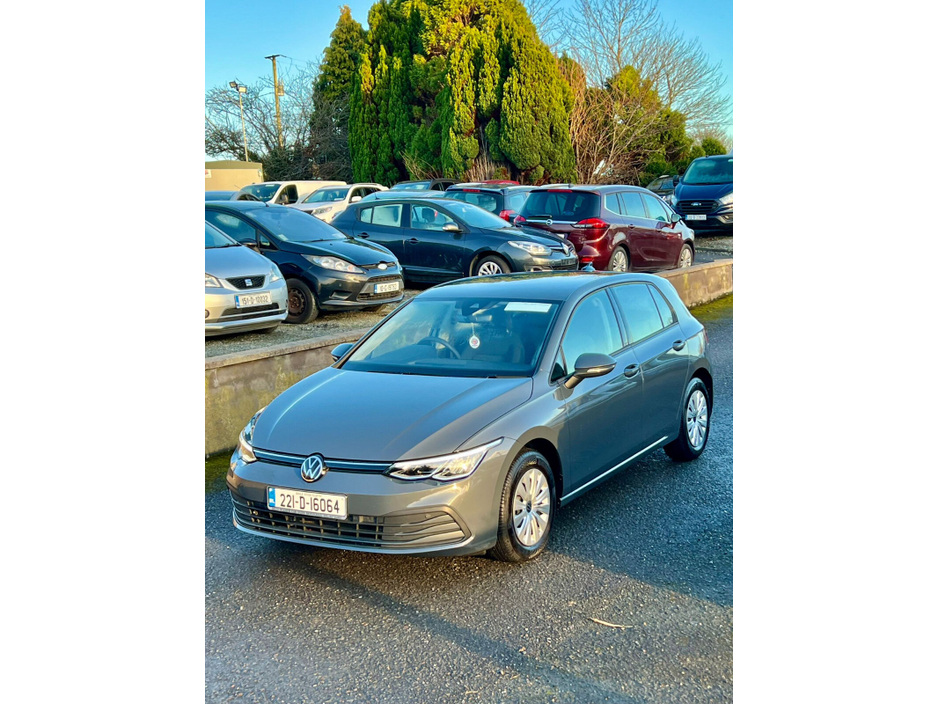 2022 Volkswagen Golf 2.0 TDI 115HP €24,950