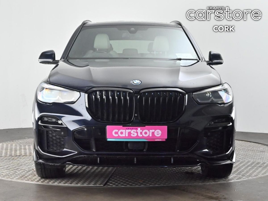 2022 BMW X5 - image 8