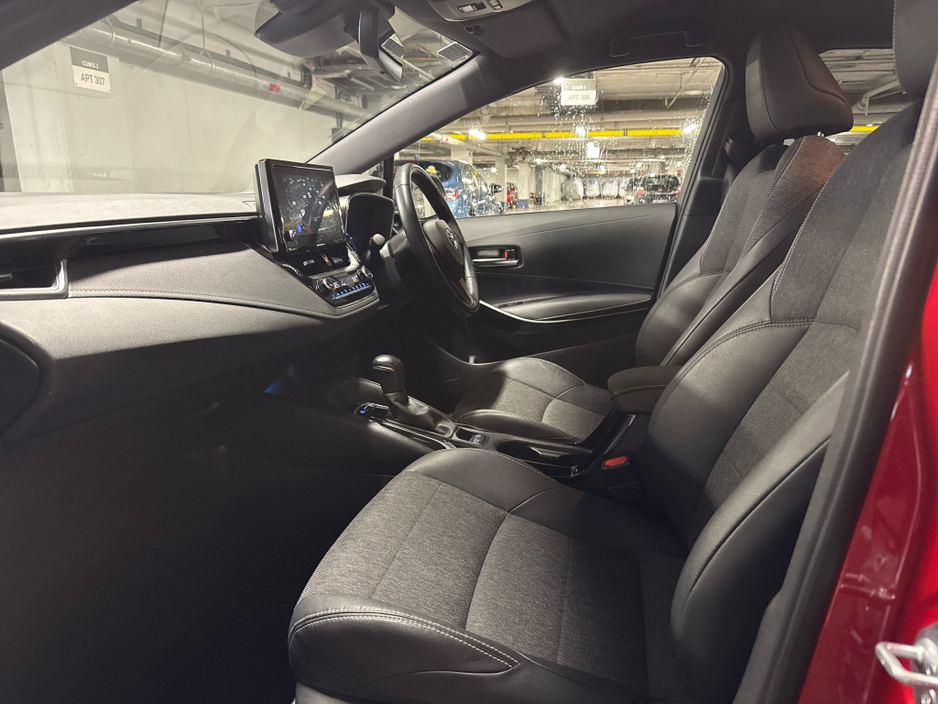 2022 Toyota Corolla LUNA SPORT HATCHBACK // AIR CON // BLUETOOTH // REAR CAMERA // FULL WARRANTY €26,945