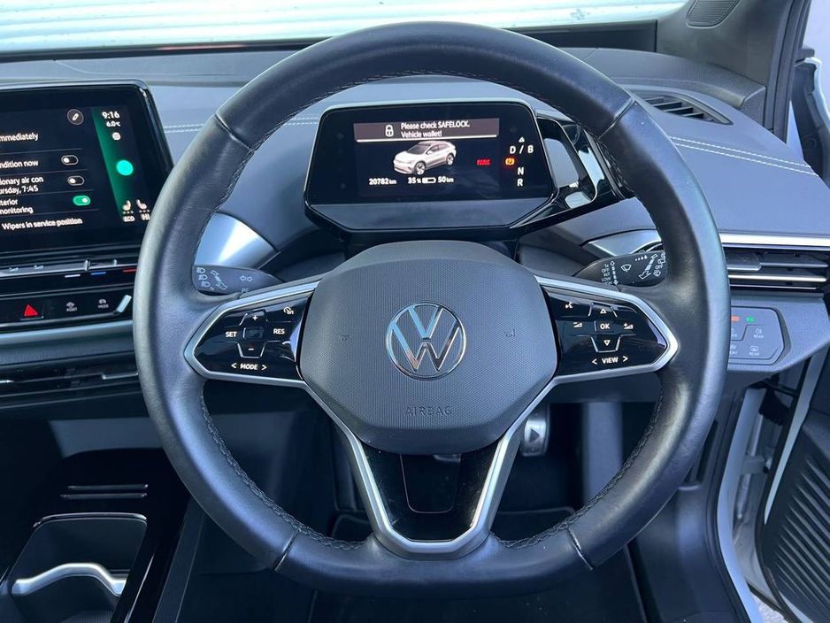 2023 Volkswagen ID.4 - image 5