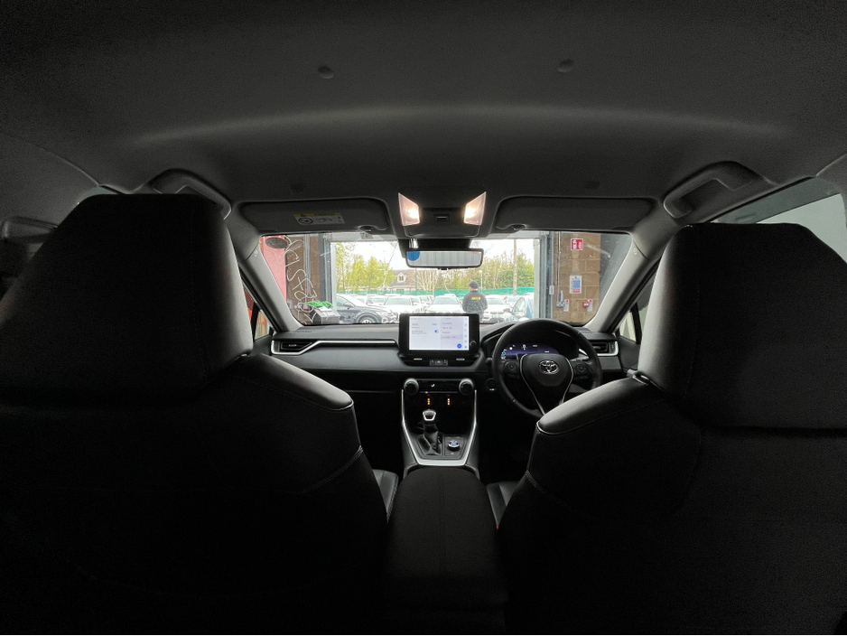 2023 Toyota Rav4 - image 17