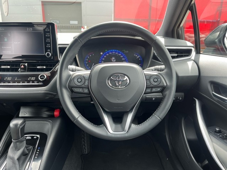 2022 Toyota Corolla - image 9