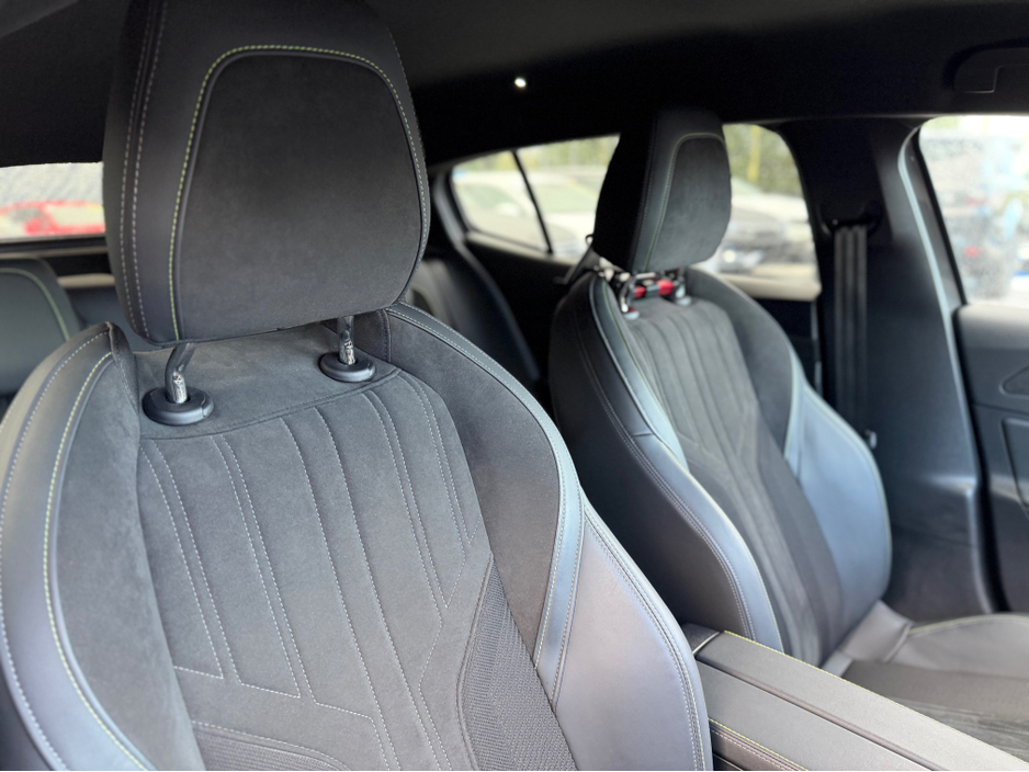 2024 Peugeot 408 - image 15