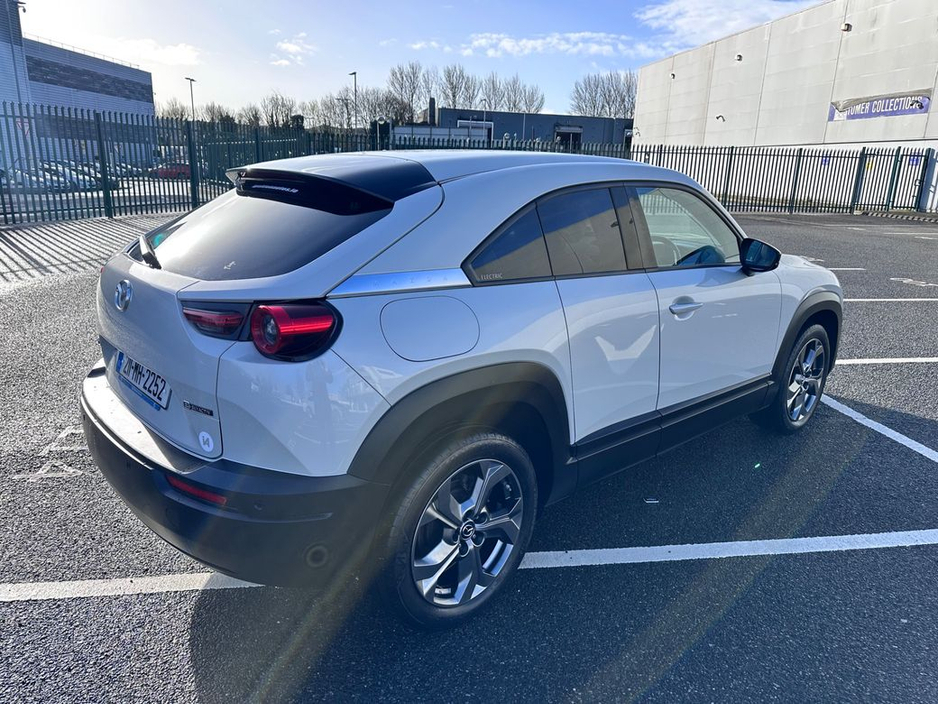 2021 Mazda MX-30 - image 3