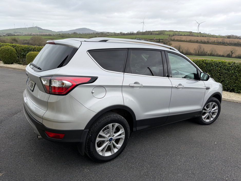 2018 Ford Kuga - image 4