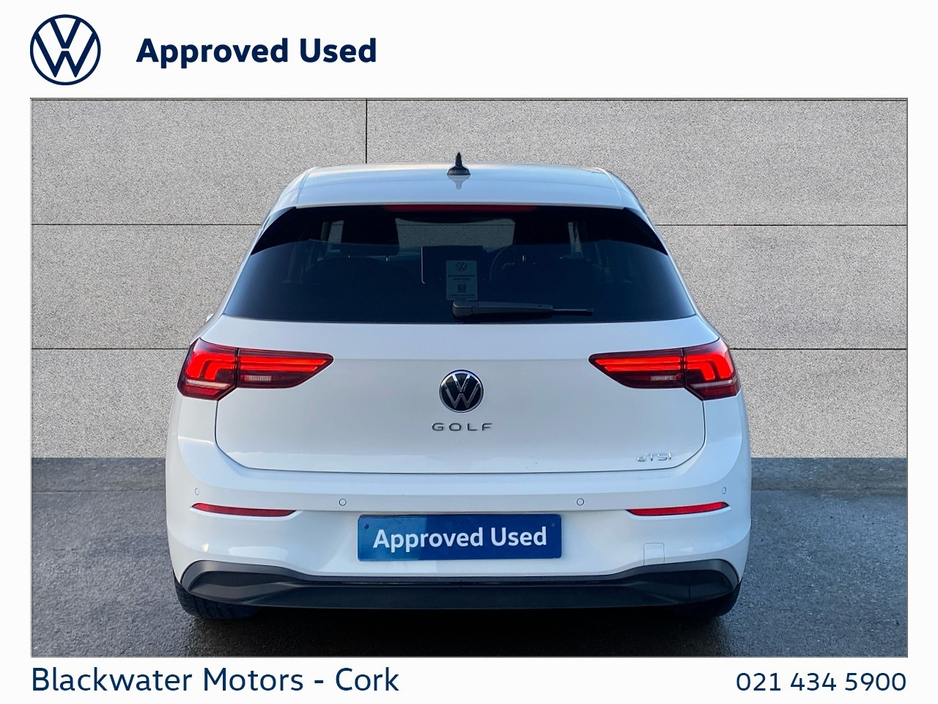 2025 Volkswagen Golf - image 13