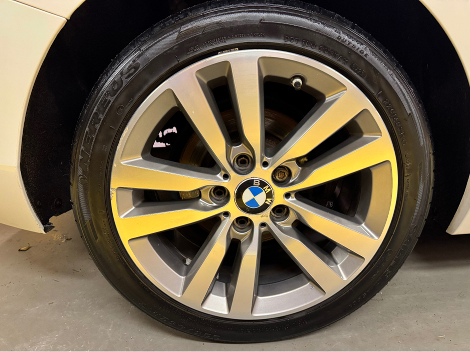 2017 BMW 1 Series - image 29