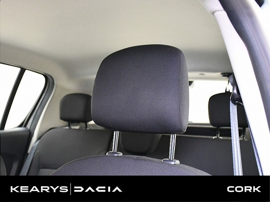 2019 Dacia Sandero - image 10