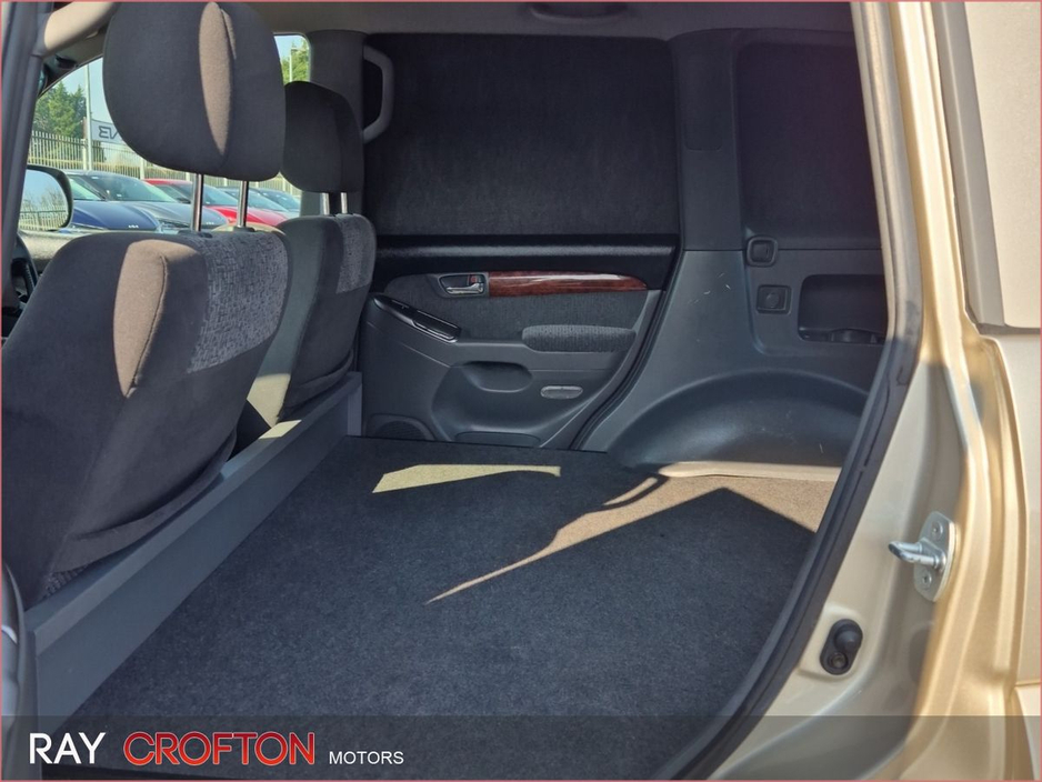 2006 Toyota Landcruiser - image 7