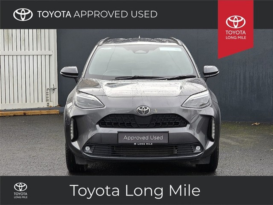 2025 Toyota Yaris Cross 1.5 Hybrid Luna Sport 5dr €33,449
