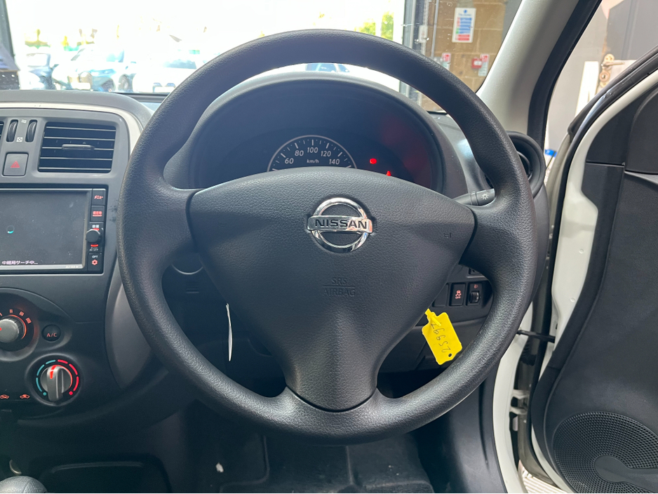 2019 Nissan March - image 8