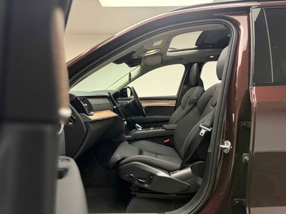 2025 Volvo XC90 PLUS T8 RECHARGE 2.0 PHEV AWD *7 SEATER* €81,990