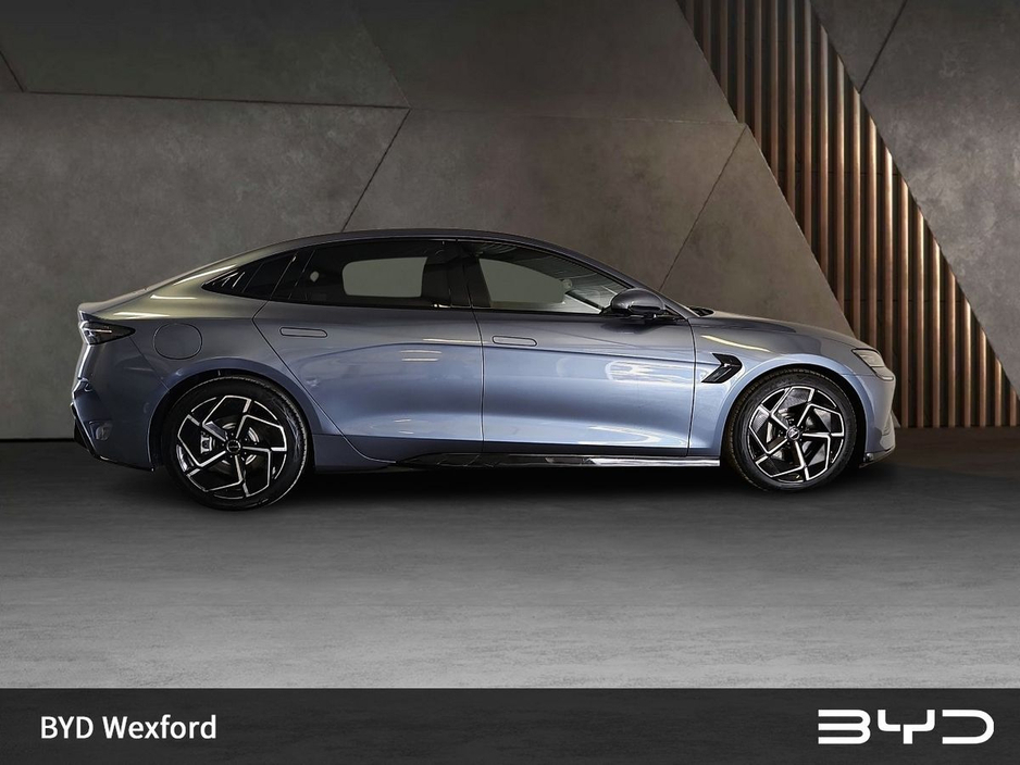 2025 BYD Seal - image 28