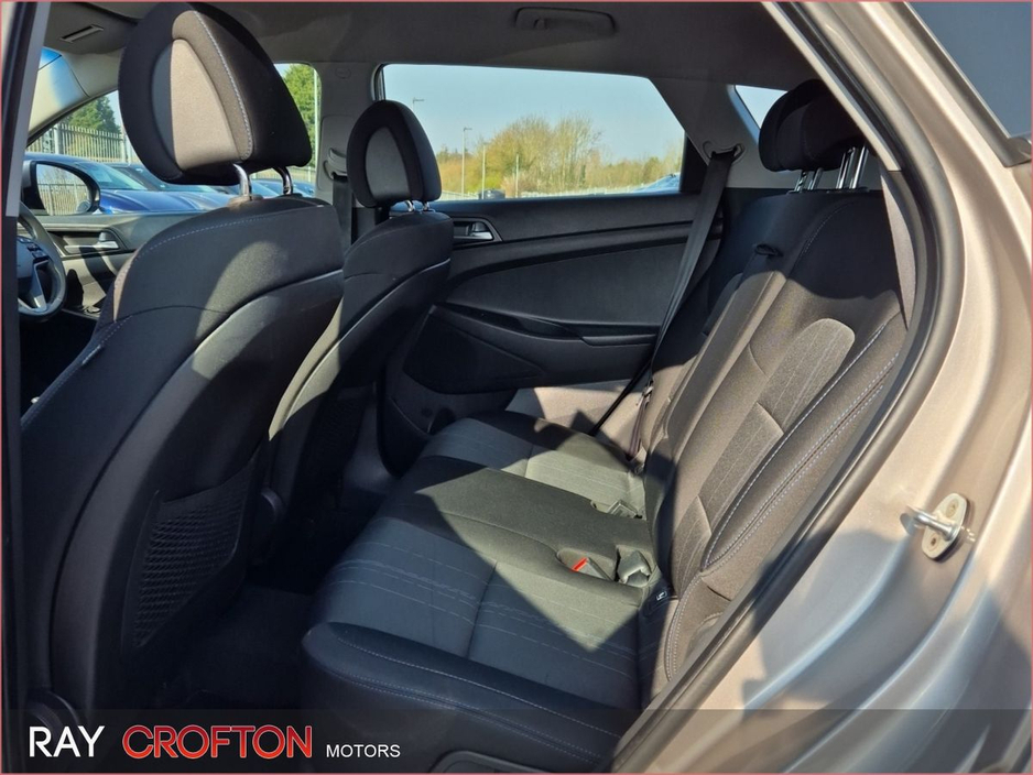 2016 Hyundai Tucson - image 7